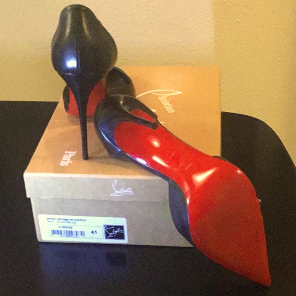 Christian Louboutin, black Leather spike cross Dโorsay Pumps, size(41) ๐น๐น - Picture 5 of 6